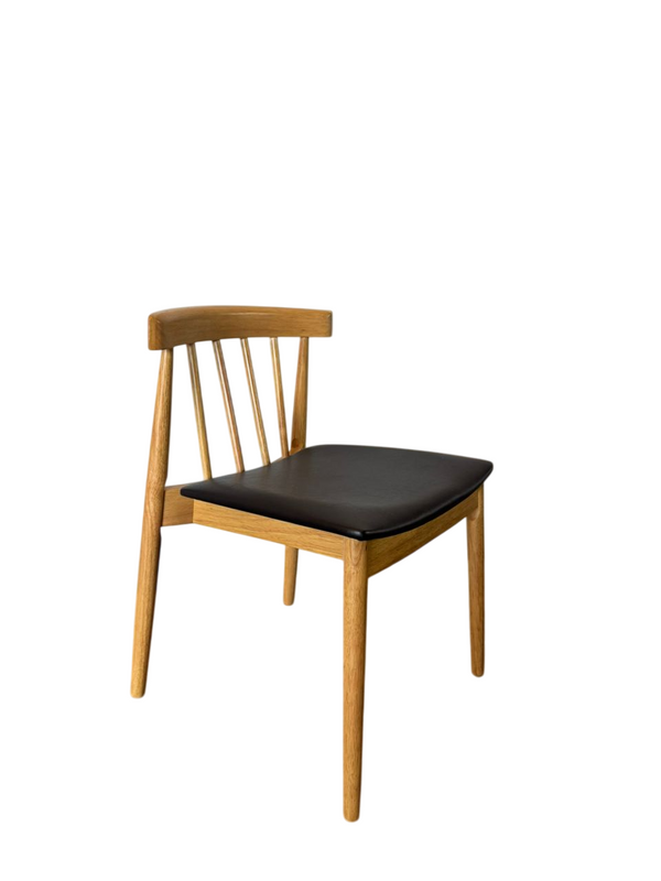 Silla Moderna de Madera con Respaldo Espiralado - Disponible en Colores Oscuros y Claros